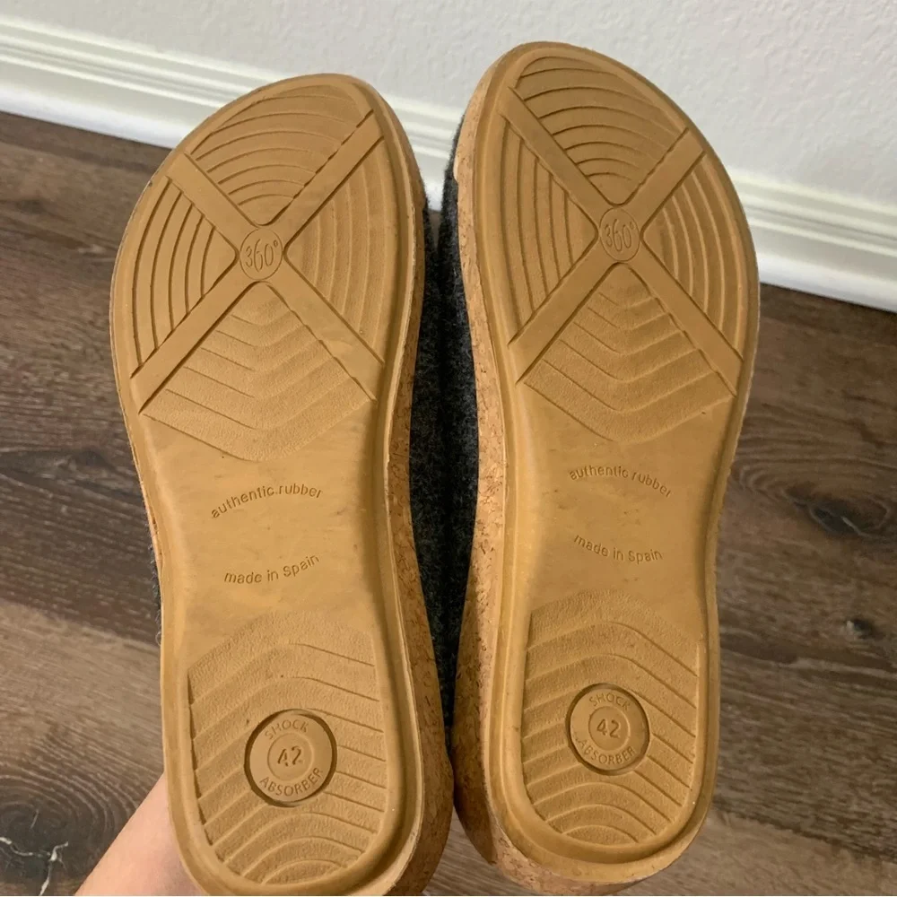 Taos Womens woolery 2 gray slip on clogs 42 - Picture 6 of 9